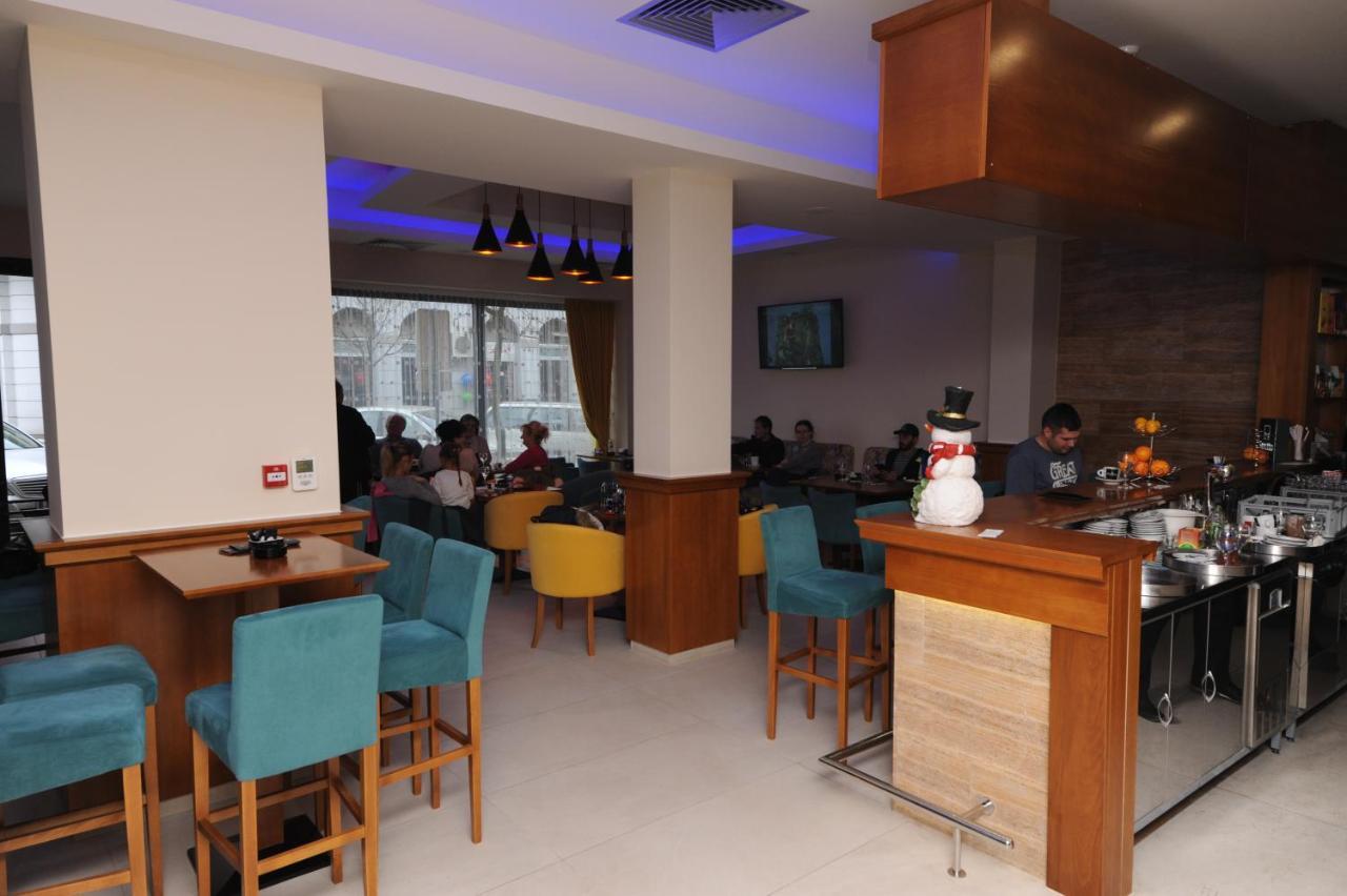 Hotel Rafaelo Bosanska Dubica Exteriör bild