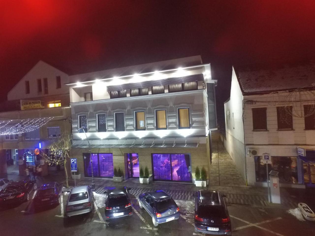 Hotel Rafaelo Bosanska Dubica Exteriör bild