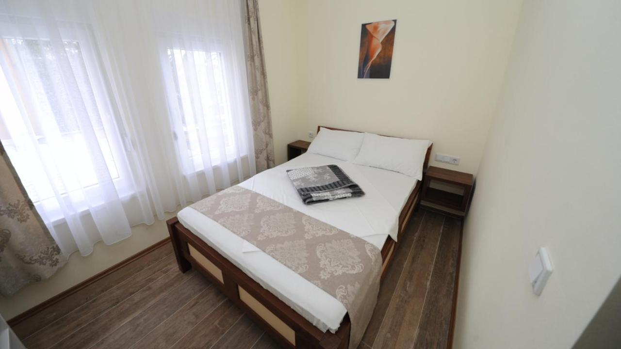 Hotel Rafaelo Bosanska Dubica Exteriör bild
